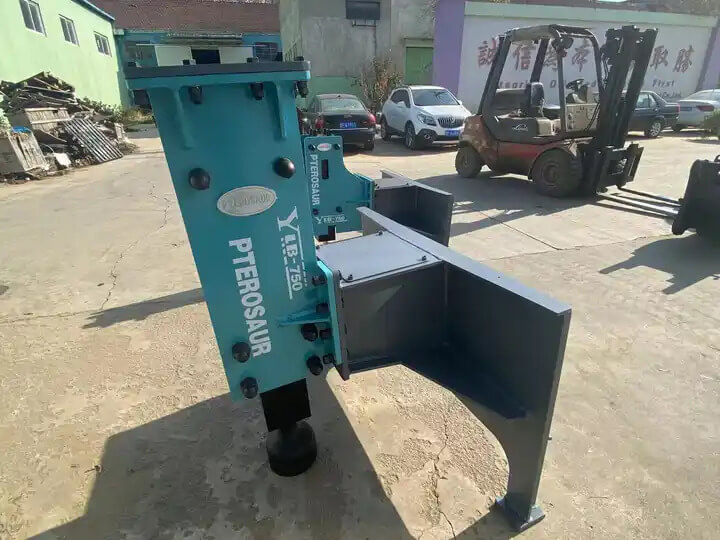 martillo hidráulico tipo minicargadora 2